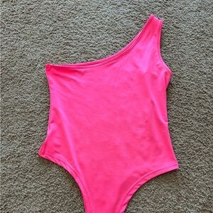 Don’t like myself in hot pink